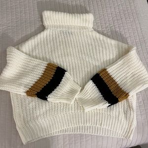 Knitted turtle neck sweater